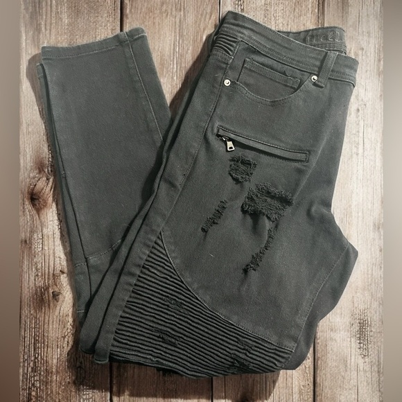 Rue21 Jeans Men’s 32x30 Black Supreme Flex Skinny Distressed Zipper Pockets NEW - Picture 2 of 11